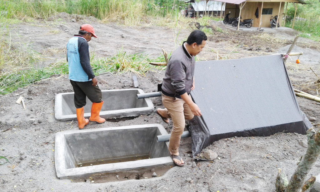 Tempat Pengolahan Kotoran Sapi Menjadi Bio Gas. Nantinya dapat menjadi manfaat bagi Masyarakat